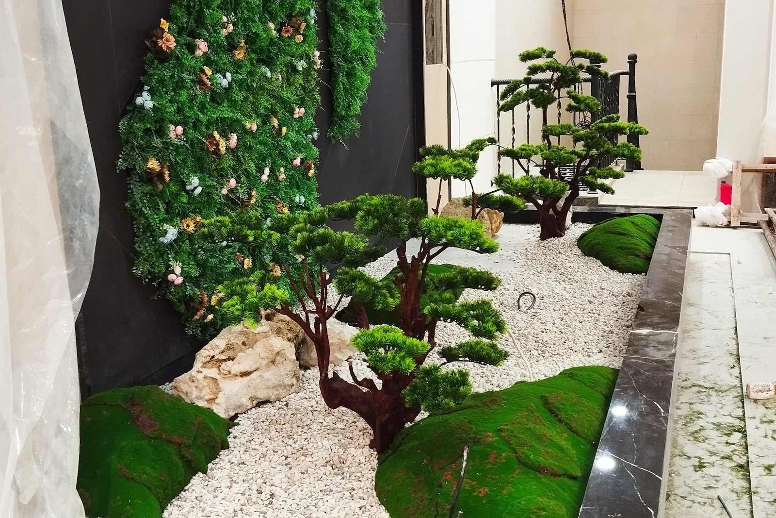 Menciptakan Suasana Asri di Rumah dengan Tanaman Artifisial yang Elegan